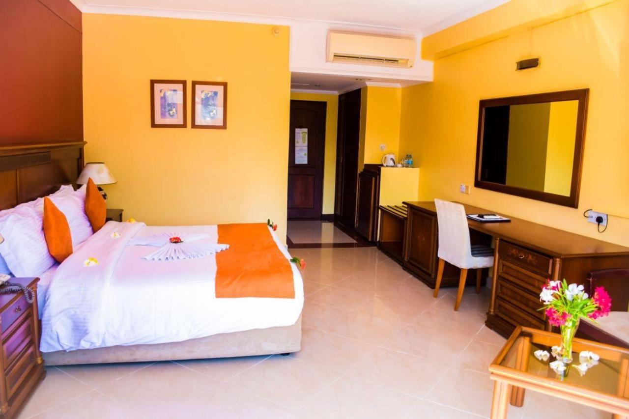 Golden Tulip Dar Es Salaam Hotel Екстериор снимка